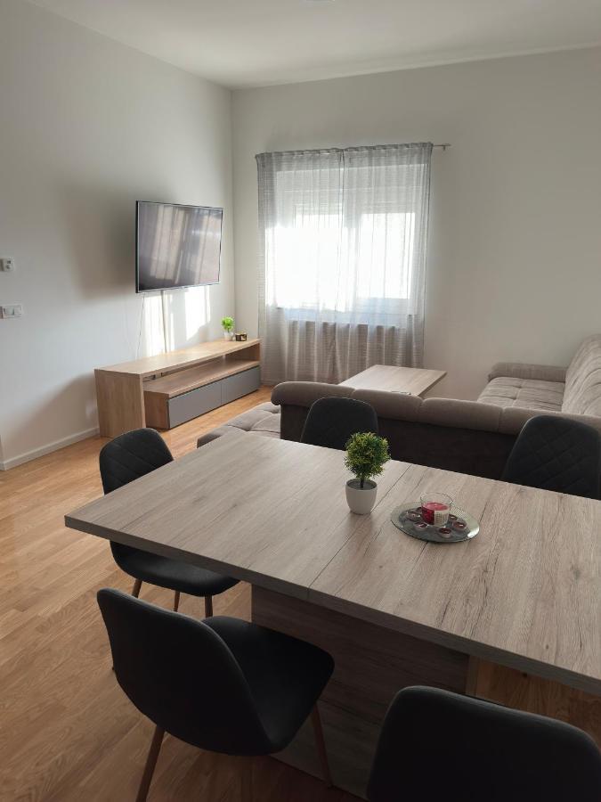 City Rent 1 Осиек Экстерьер фото